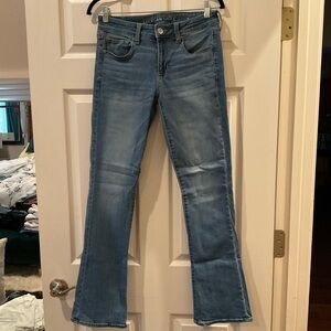 American Eagle Super High Waisted Straight Jean Size 6